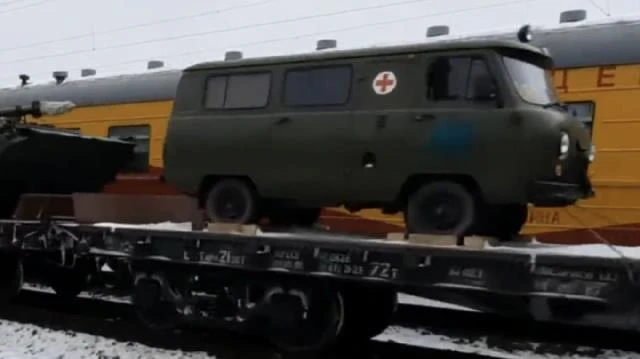 Rusya Ukrayna sınırına asker tank roket yığdı